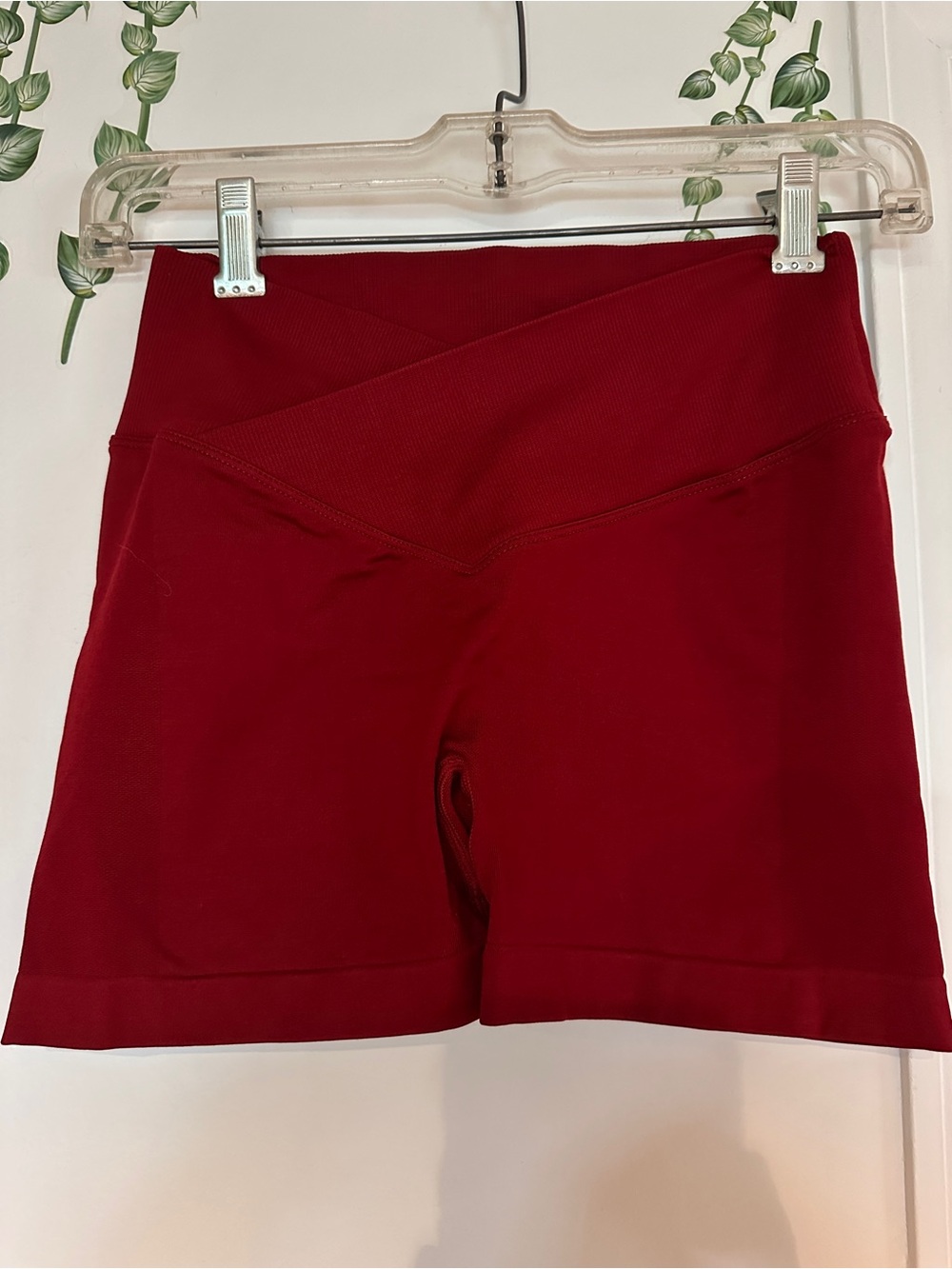 High-Rise Women's Bike Shorts in Deep Red